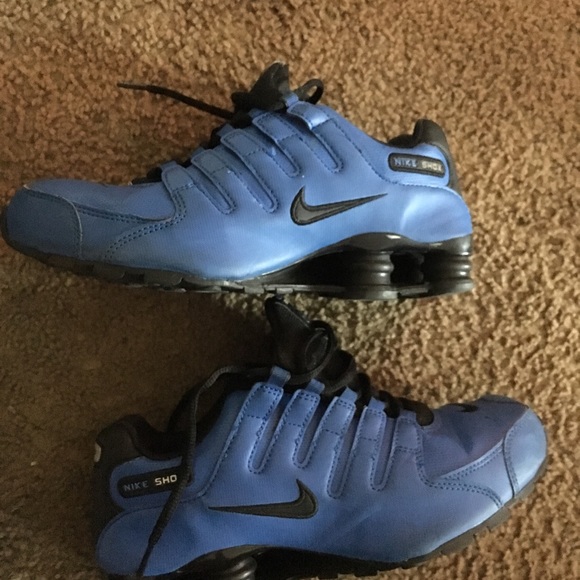 Sneakers - Picture 5 of 5